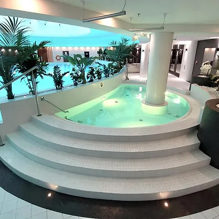 Hanza Tower Stett-inn Business & Apartment *