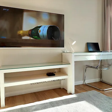 Hanza Tower Stett-inn Business &