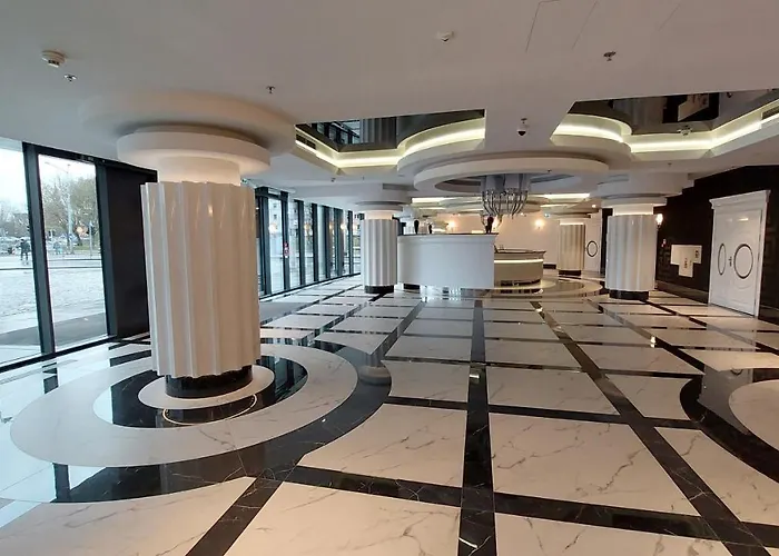 Hanza Tower Stett-inn Business & Apartment