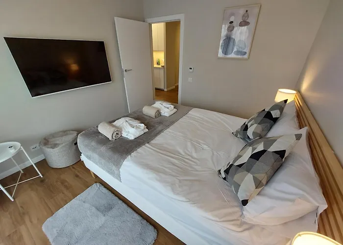 Hanza Tower Stett-inn Business &